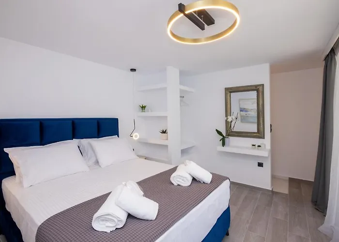 Tinian Sunset Villa *