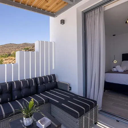 Willa Tinian Sunset *